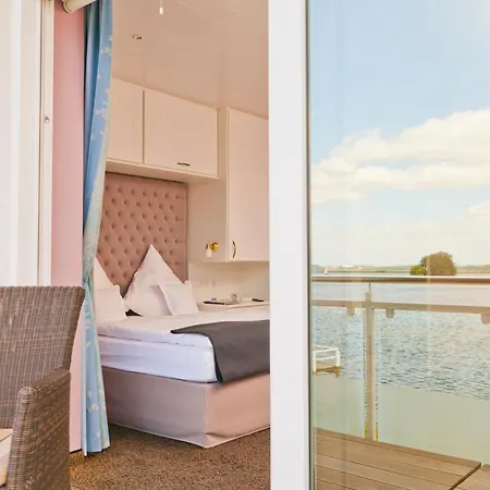 Hotel Strauers Am See Bosau