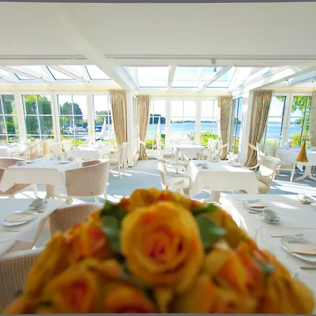 Hotel Strauers Am 4*