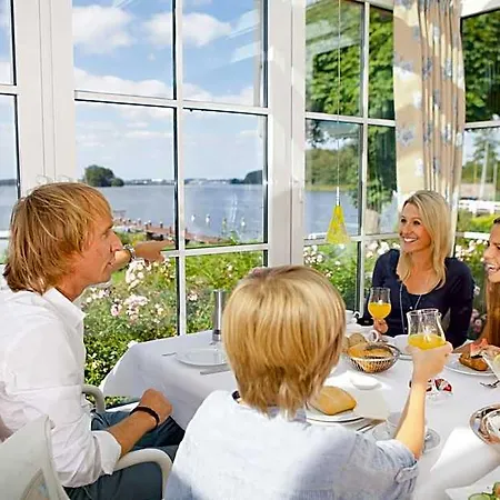 Strauers Am Hotel 4*