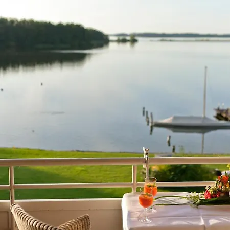 Strauers Am Hotel Bosau