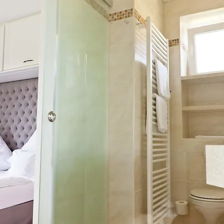 Strauers Am Hotel 4*